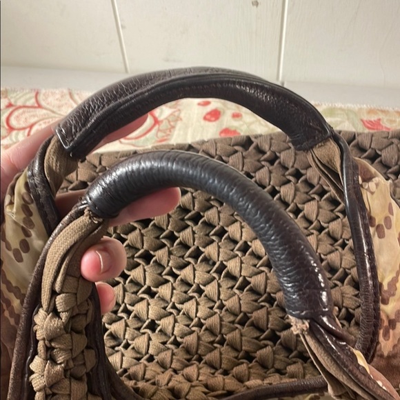 Banana Republic Brown Shoulder Bag with Quilted Pattern - Picture 12 of 16